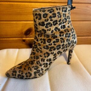 JIMISHOW- Faux Fur Leopard Print Women's Ankle Boots Size 6.5